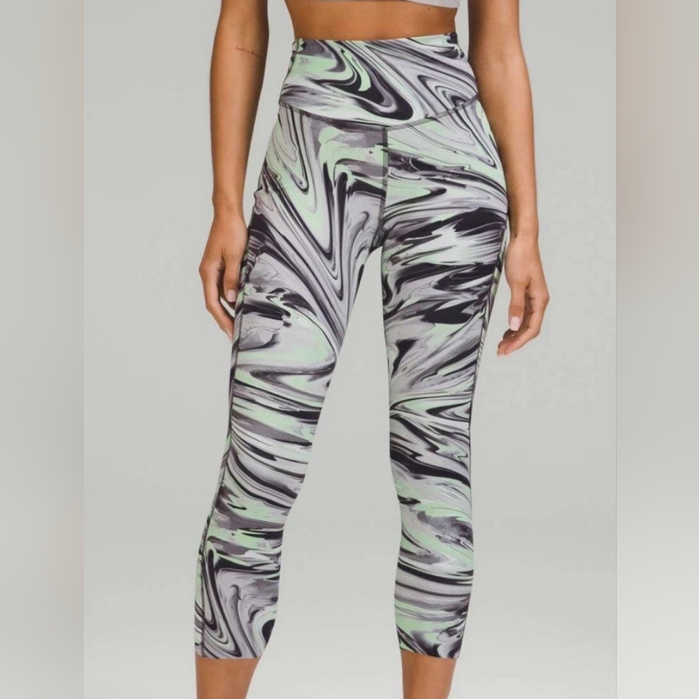 Lululemon Swift Speed HR Tight Pant in Marble Green Gray - Size 6